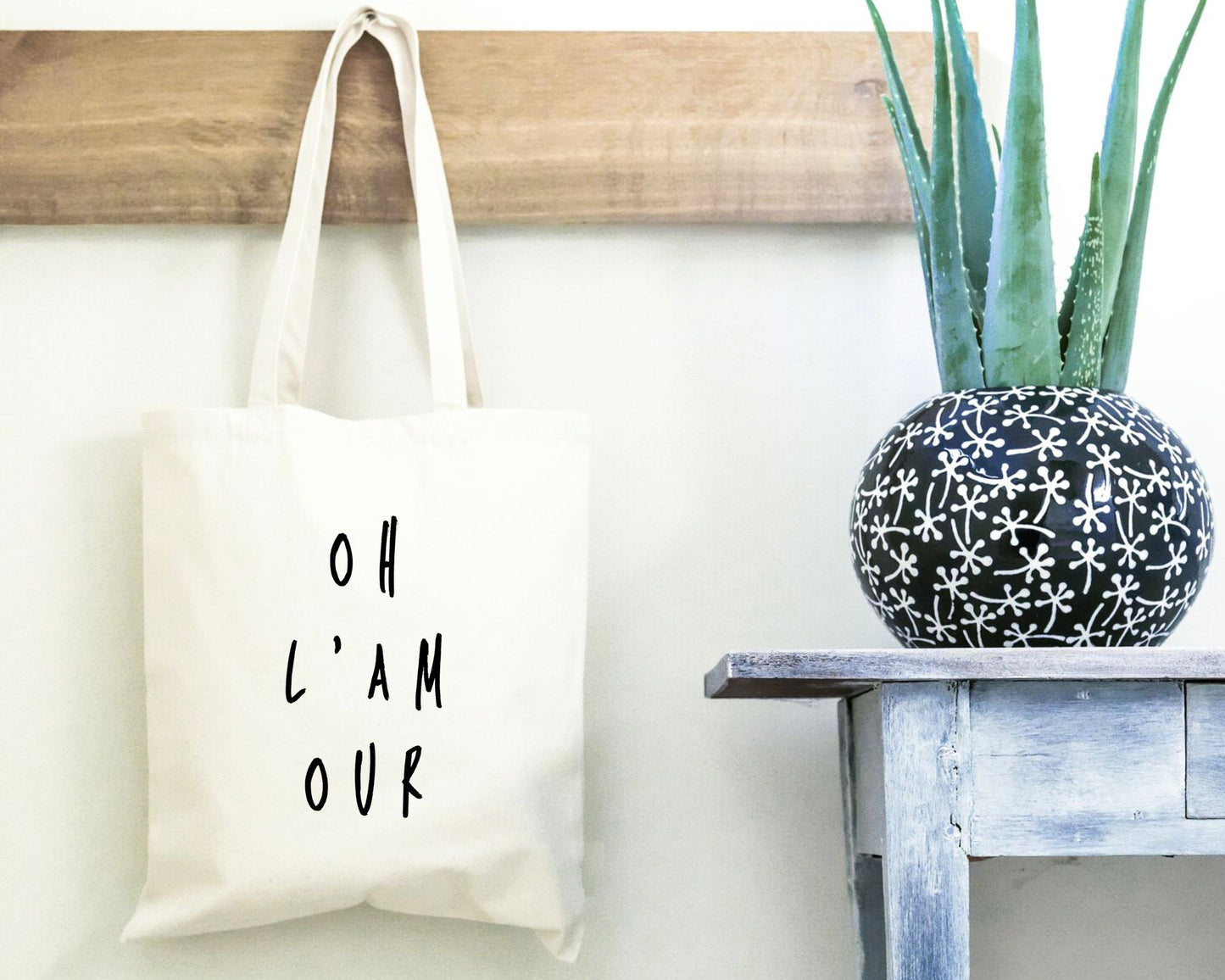 Oh L'amour Tote Bag